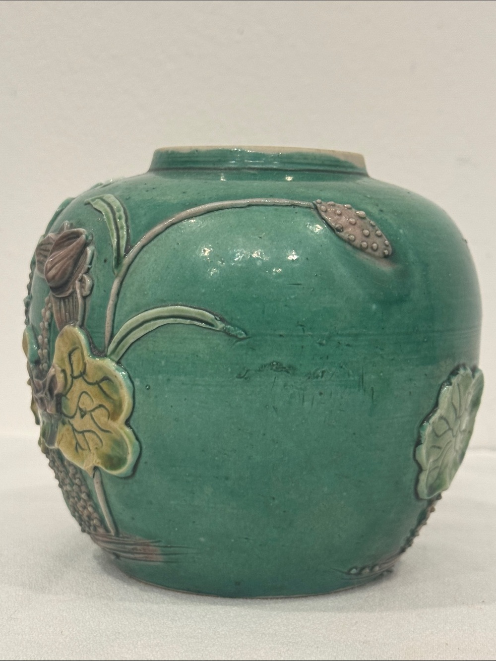 Antique Chinese Wang Bingrong Green Relief Porcelain Ginger Jar Crane & Lotus 4” - Picture 5 of 7